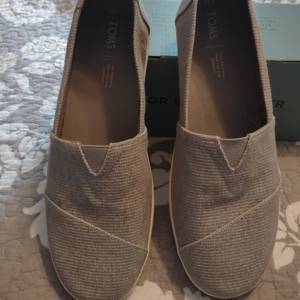 Canvas slip on shoes